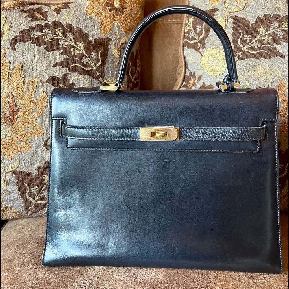 Vintage 70’s Bally Kelly bag with padlock and key